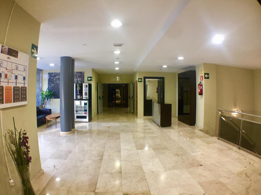 Spirit Apartamentos Atxuri Bilbao Exterior photo